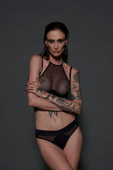 SUTIA HALTER NECK